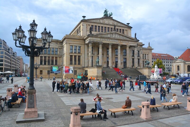 Konzerthaus Berlin on the Gendarmenmarkt square (Photo: meunierd/Shutterstock)