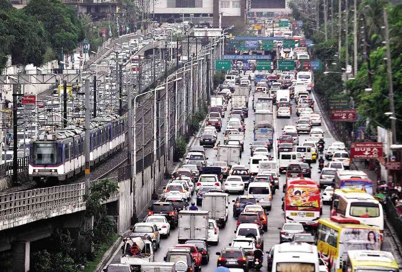 Traffic in Singapore is heavy — relocation to Singapore